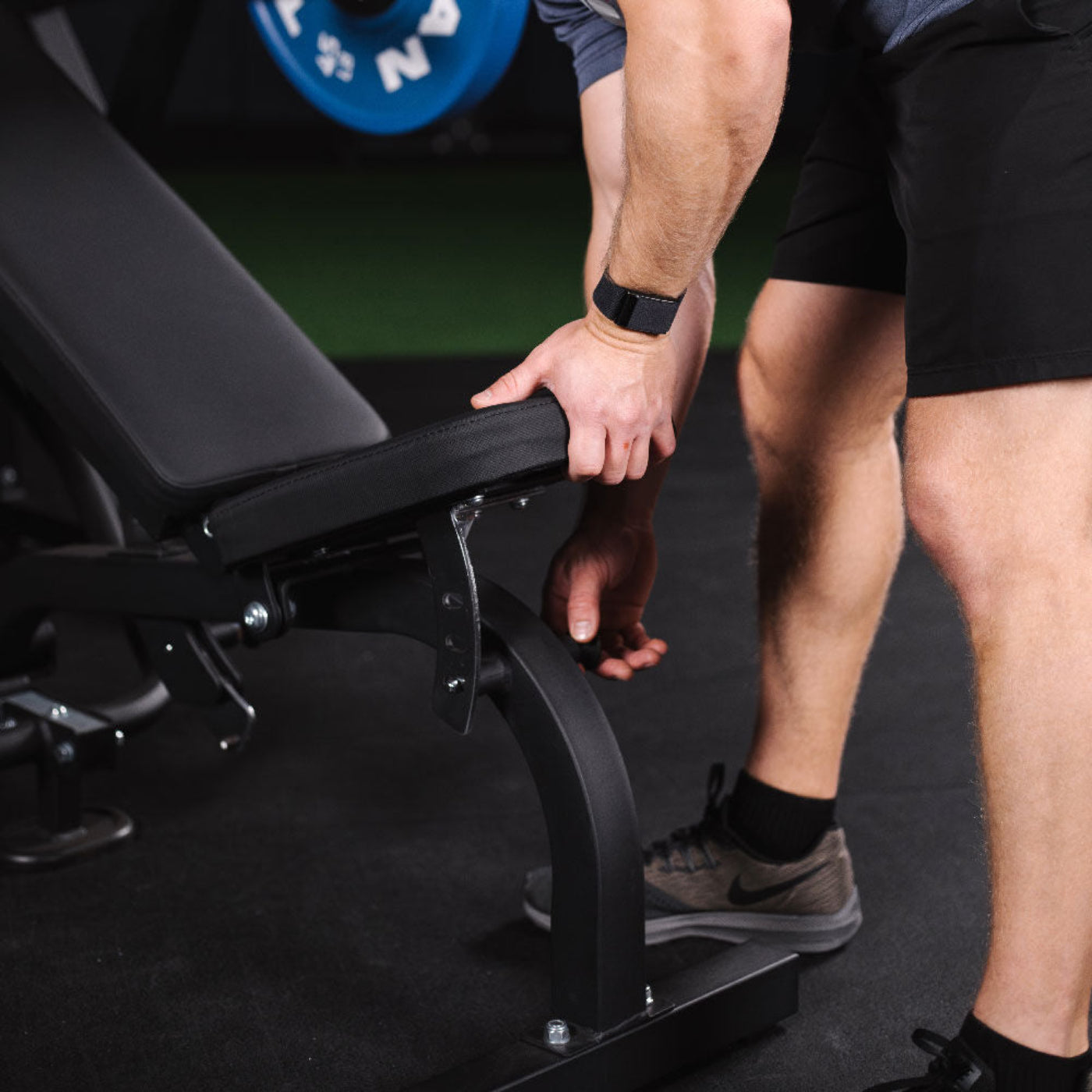 Titan fitness Plate Loaded Chest Press Machine - 400788