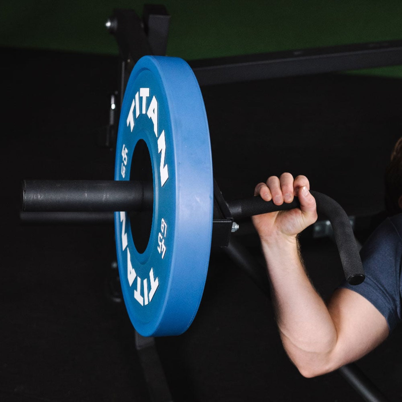 Titan fitness Plate Loaded Chest Press Machine - 400788
