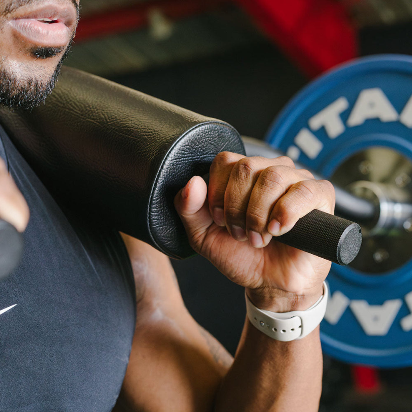 Titan fitness USA Made TITAN Series Safety Squat Bar - 430200